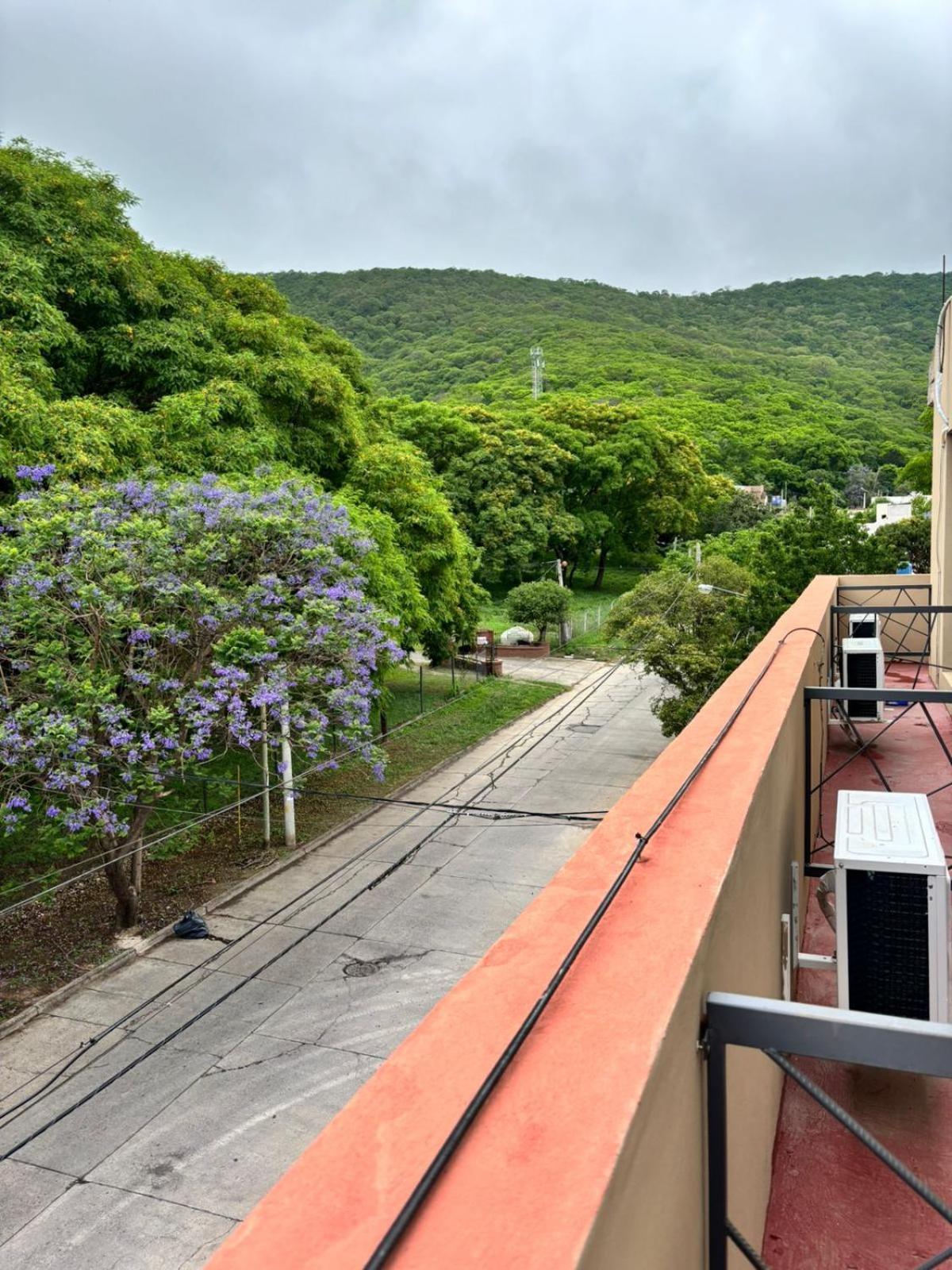 Guest House Salta Bagian luar foto